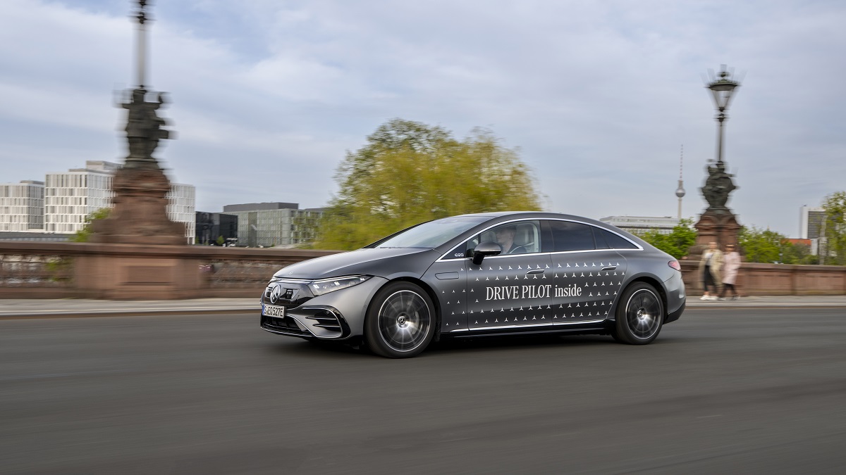 Mercedes-Benz startet auf Level 3 Mercedes-Benz startet auf Level 3